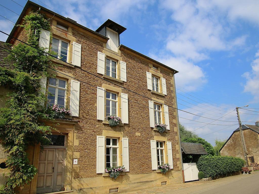 Unique Holiday Home In Virton With Jacuzzi Latour Exterior photo